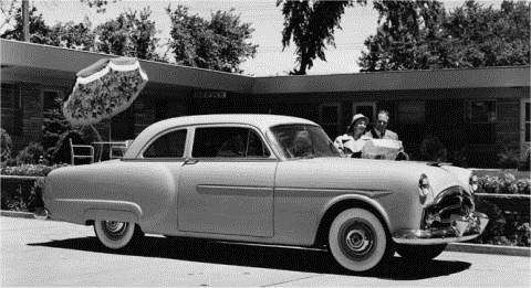 1952 25th 2595 200 Club Sedan