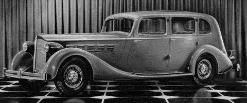 1935 12th 843 Super Eight Sedan