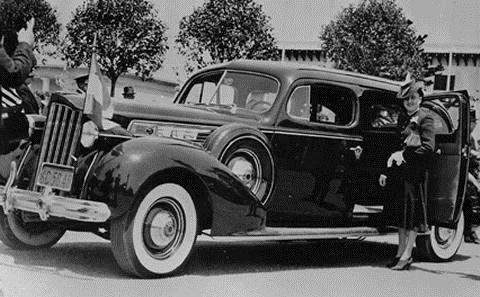 1939 17th 1271 Super Eight Touring Sedan