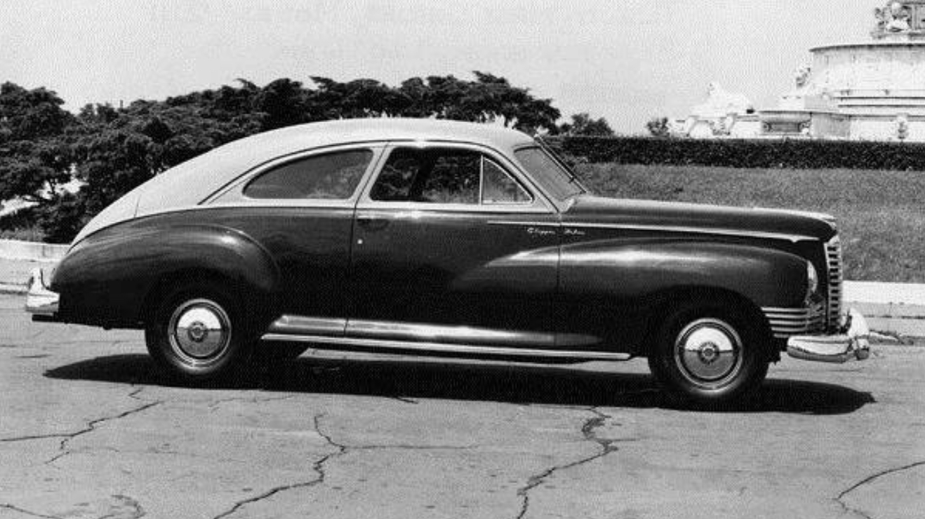 1946 21st 1615 Club Sedan