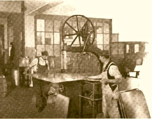 1910 - coachbuilder's shop I
