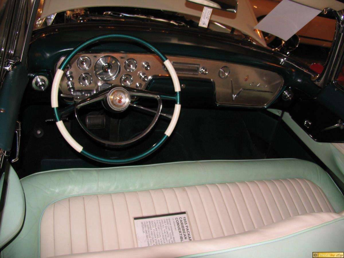 Packard 1955 Caribbean 2dr cnvt WhtGrnGrn dash 