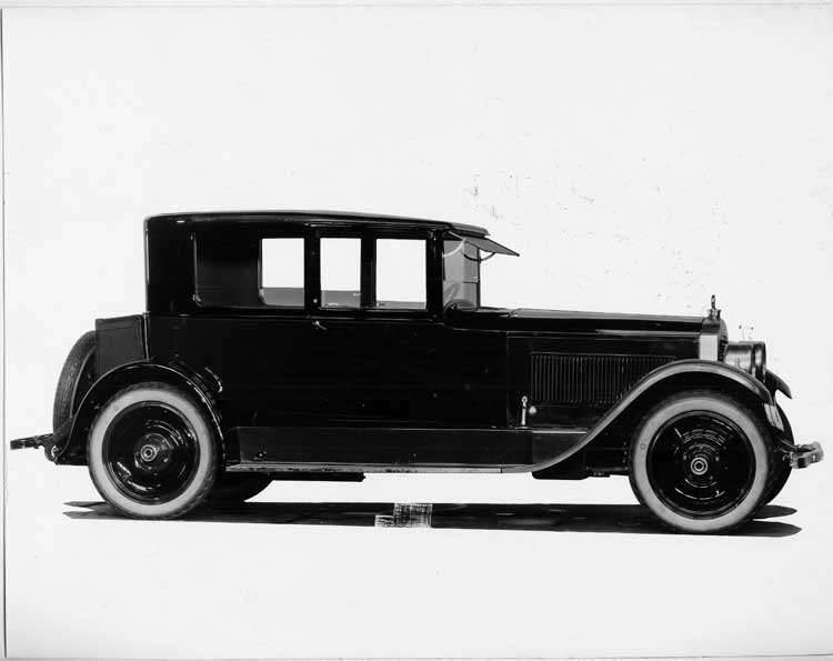 1924 Packard coupe, right side view
