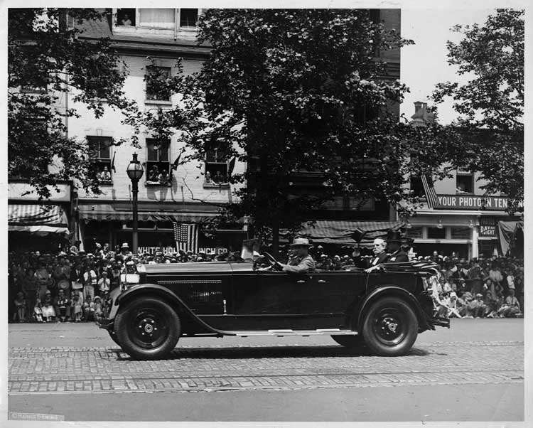 1925-1926 Packard touring car, with Chief Justice Huges in 1927 parade honoring Charles Lindbergh