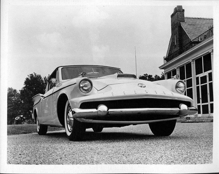 1958 Packard Hawk, three-quarter front view
