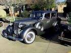 Packard 1937 4dr sdn Gry fvls 