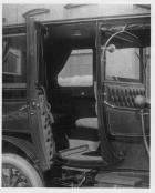 1906 Packard 24 Model S limousine tonneau detail-interior