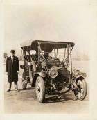 1911 Packard 30 Model UD with owner Leo Bruening