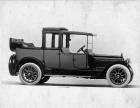 1917 Packard two-toned landaulet, back quarter collapsed, seven-eights right front view