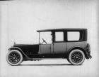 1918-1919 Packard two-toned limousine, right side view